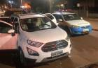 Traficante pula de carro em movimento e abandona 866 quilos de maconha