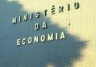 Governo federal paga pensão a 52 mil filhas solteiras de ex-servidores