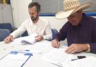 Guerreiro assina convênio com a Caixa para mais asfalto em Três Lagoas
