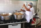 APAE de Três Lagoas prepara e distribui 140 marmitas diariamente para alunos em situação de vulnerabilidade