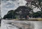 Chuva põe fim à estiagem e ameniza tempo seco em Campo Grande
