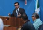 Presidente homenageia profissionais e representante de organização cristã