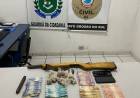 Em ação conjunta, polícias Civil e Militar fecham ponto de venda de drogas que funcionava em bar e dois são presos em Santa Rita do Pardo.