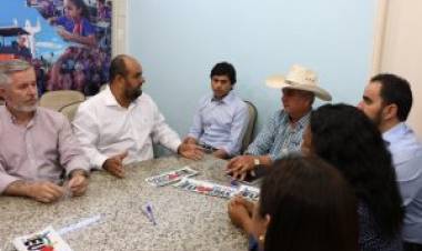 ACITL de Três lagoas apresenta ao prefeito de Três Lagoas plano de marketing para a campanha de Natal 2019