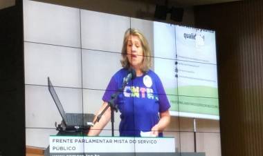 CNTE participa do lançamento da Frente Parlamentar Mista do Serviço Público