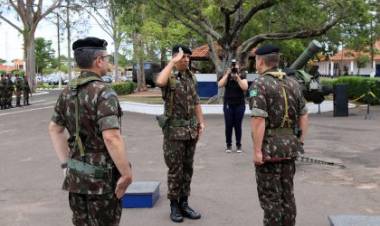 Troca de comando é realizado na 3ª Bateria de Artilharia Antiaérea de Três Lagoas