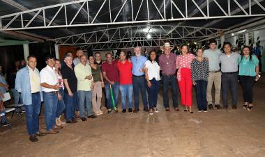 Arapuá recebe iluminação natalina e “Serenata de Natal” da Cultura chega ao fim