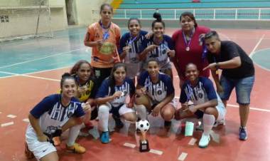 Três Lagoas é campeã do 1º Torneio Panorama de Futsal Feminino