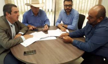 Projetos de Angelo Guerreiro são aprovados e Estado executará drenagem e pavimentação de bairros e recuperação da MS-320