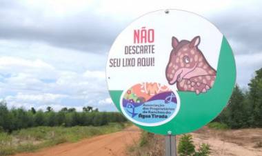 EXEMPLO DE CIDADANIA – Rancheiros do Água Tirada instalam placas de orientação sobre animais silvestres e descarte de lixo