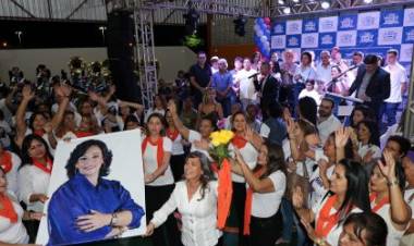 Emoção marcou a inauguração da Escola Municipal “Professora Elaine de Sá Costa”