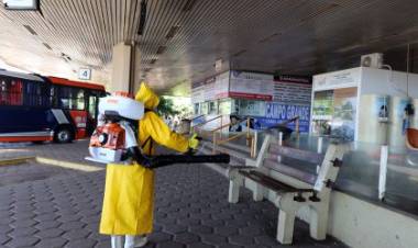 COVID-19 – Prefeitura realiza sanitização com o uso de bombas costais mecanizadas