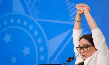 Regina Duarte deixa a Secretaria de Cultura do governo Bolsonaro