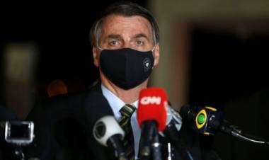 Novo protocolo para cloroquina sai nesta quarta (20) diz Bolsonaro