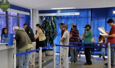 INSS começa a pagar segunda parcela do 13º de aposentados e pensionistas