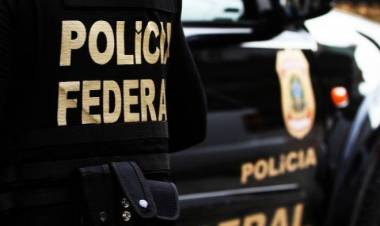PF cumpre mandados contra policiais civis que recebiam propina da Máfia dos Cigarros