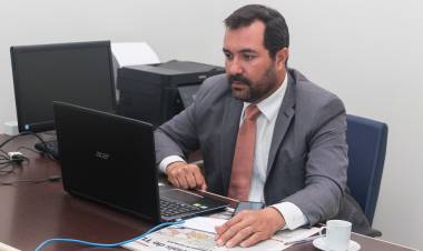 Vereador Bazé sugere reaproveitamento de braços de luz e que população acione Justiça contra corte de água e luz, durante a pandemia