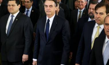 Congresso prorroga validade de medida provisória que flexibiliza regras de licitações e contratos do governo federal, estados e prefeituras