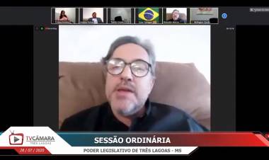 Flodoaldo comenta sobre situação de professores do município