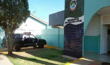 Escrivã que furtou dinheiro de fiança em delegacia de MS é demitida da Polícia Civil