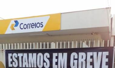 Além das suas encomendas, o que está em jogo na greve dos Correios?