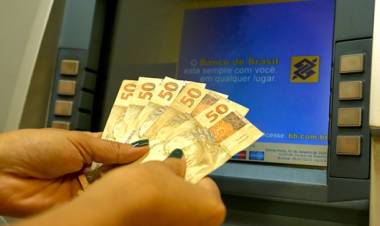 Salário mínimo para 2021 ficará em R$ 1.067; projeto foi enviado pelo governo ao Congresso
