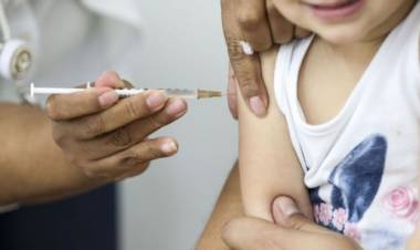 Começam hoje campanhas de vacinação contra pólio e de multivacinação