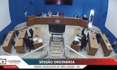 Vereadores limpam pauta e entram de recesso