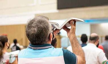 Fiéis aumentam procura e pastores querem que igrejas sejam tratadas como ‘serviço essencial’ na pandemia