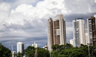 Sábado deve ser de chuvas intensas e calor em MS, prevê Inmet