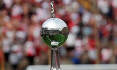 Santos e Palmeiras se enfrentam no Maracanã pela Libertadores