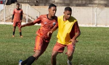 Time do Três Lagoas Sporte Clube espera melhoria da situação de Covid na cidade para poder voltar a treinar e jogar