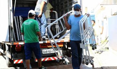 Três Lagoas recebe trinta camas do Governo do Estado para iniciar a montagem dos primeiros leitos do Hospital de Campanha