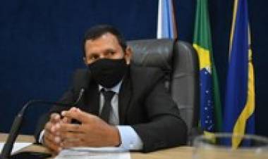 Lei de Tiago do Zico garante marcação de consultas por telefone