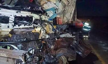  Bombeiros atendem acidente com morte próximo a Santa Rita do Pardo