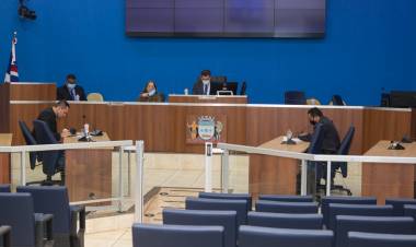 Lei de Diretrizes Orçamentárias para 2022 é aprovada em primeira votação