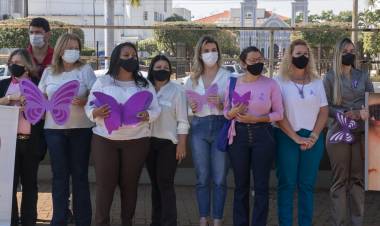 Vereadoras participam de ato alusivo ao Agosto Lilás