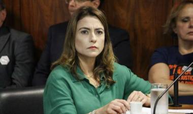 Thronicke se declara “direita racional” e recebe chuva de críticas de bolsonaristas