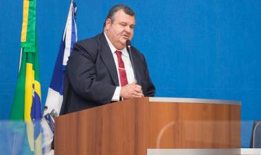 Dr. Issam pede projeto para viabilizar pavimentação