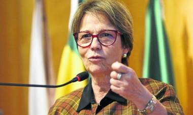 Ministra Tereza Cristina foi diagnosticada com covid-19