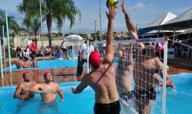 SEJUVEL abre inscrições para 1º Festival de Voleibol na Piscina (Biribol) em Três Lagoas