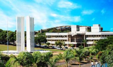 UFMS abre processo seletivo com 38 vagas para professores substitutos