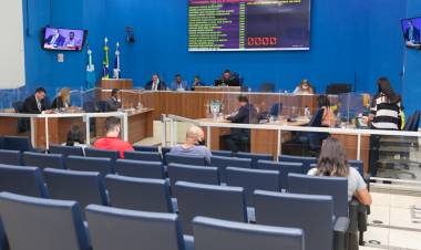 Vereadores reivindicam mais pavimentação e melhorias na sinalização