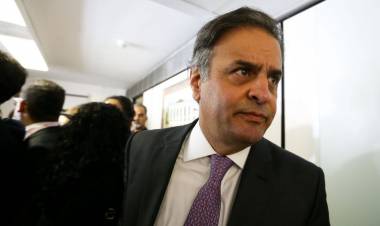 Juiz absolve Aécio da acusação de propina de R$ 2 milhões da J&F