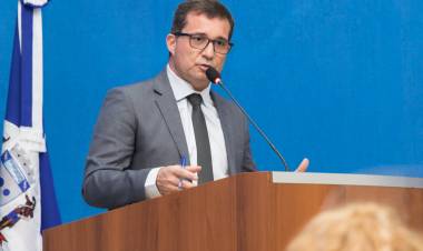 Dr. Cassiano reivindica ampliação de linha de ônibus para Jd. das Primaveras