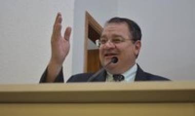 Alvo de cassação, prefeito de Ribas do Rio Pardo diz não haver justificativas para levar caso adiante