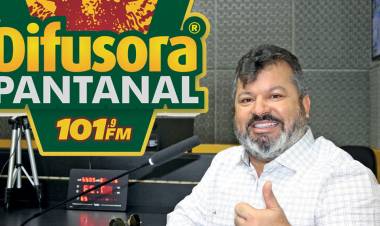 ENTREVISTA: Carlos Bernardo – Pré-candidato a deputado federal- Fim da discriminação