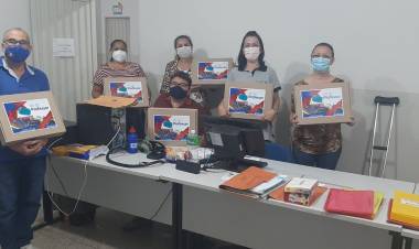 Servidores da Educação felizes com os avanços  da Educação no Governo Guerreiro