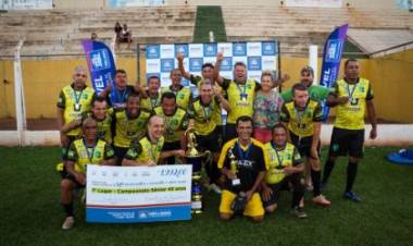 Despachante Três Lagoas/Comercial é o grande campeão do Campeonato Municipal de Futebol Master 45