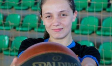 Atleta de basquetebol da SEJUVEL é convocada para integrar seleção MS nos Jogos Escolares Brasileiros 2023